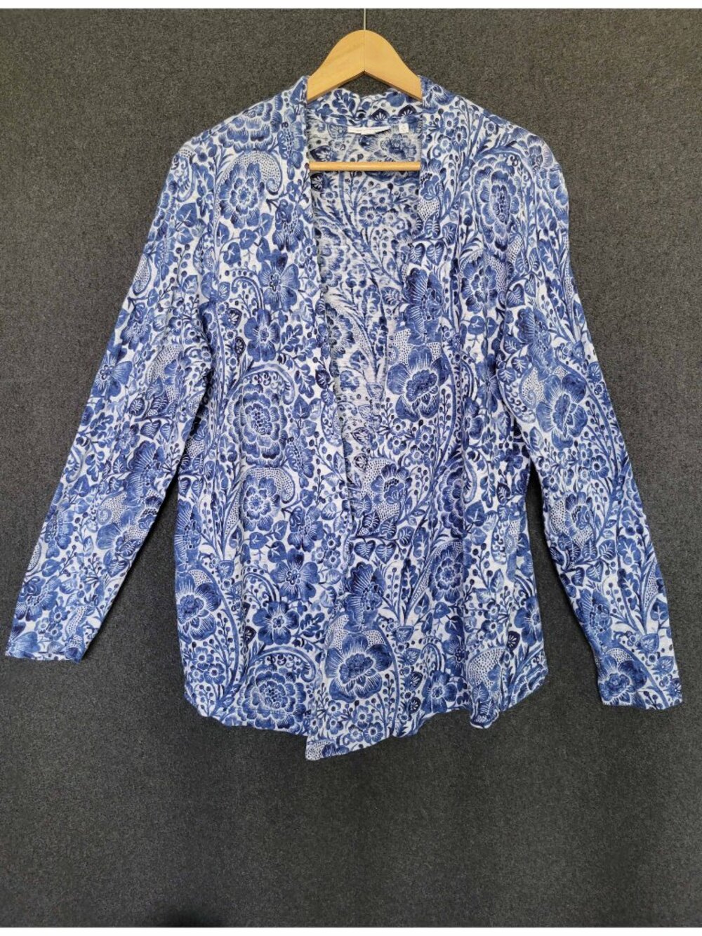 Chicos Women’s L Linen Blue Floral Azulejo Open Cardigan Waterfall Hem Lagenlook